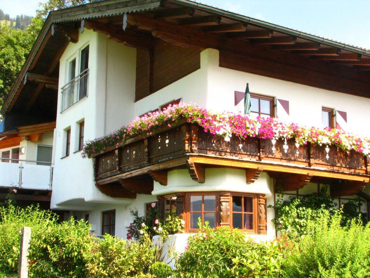 Appartement Lotte Familie Gruenberger Brixen im Thale Exteriör bild